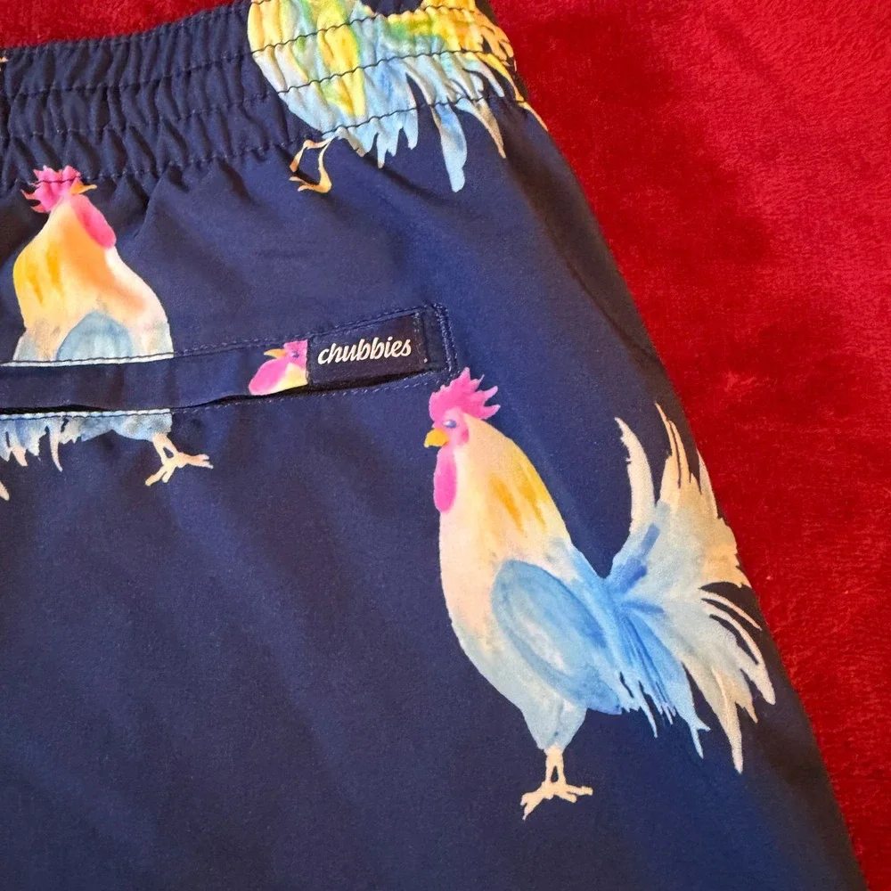 Chubbies Mens Navy Blue Rooster Print Swim Trunks Pink Drawstring Shorts‎ 5.5in